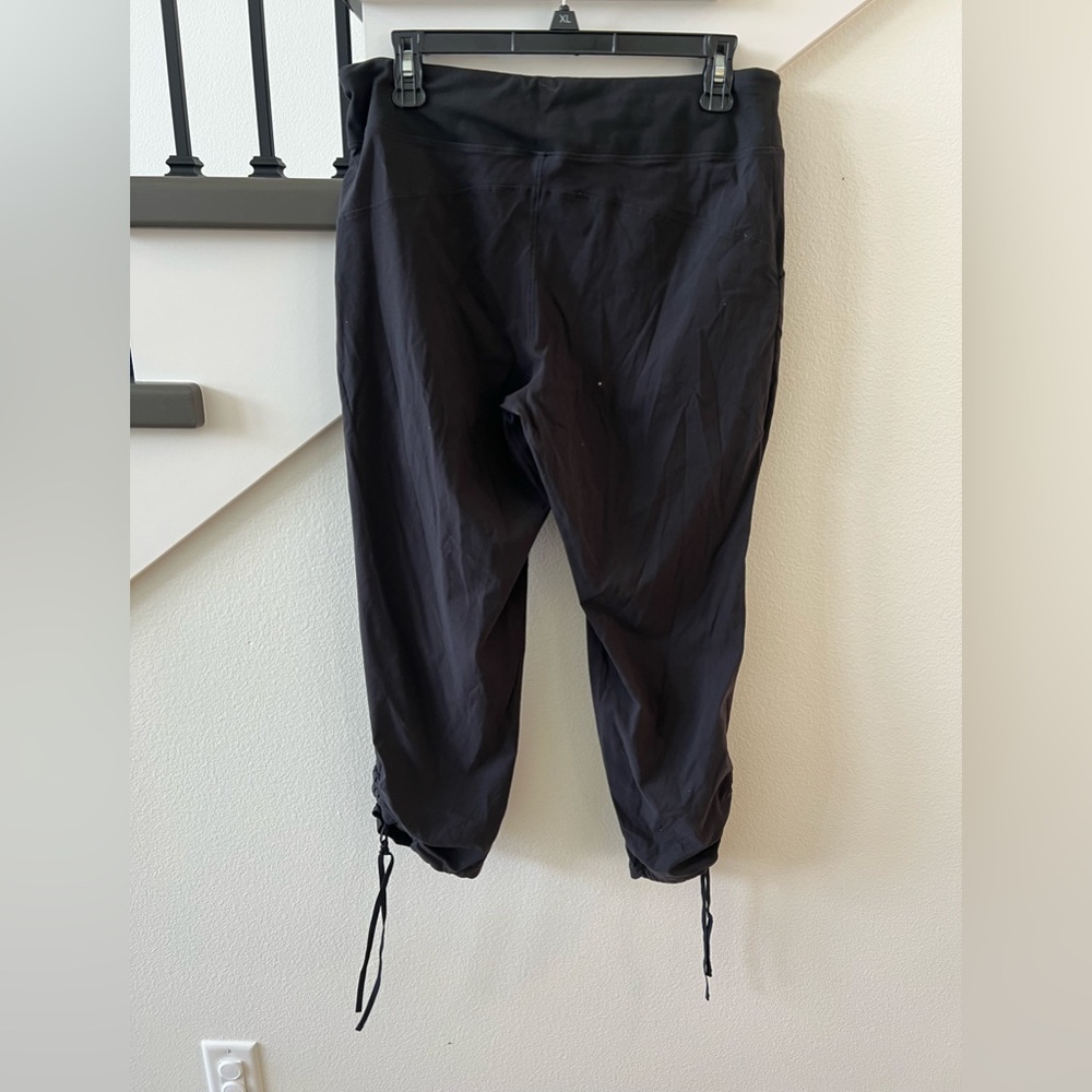 Lucy Cropped Drawstring Pants - Picture 4 of 4